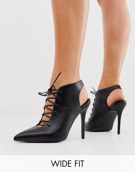 slim fit lace up boots