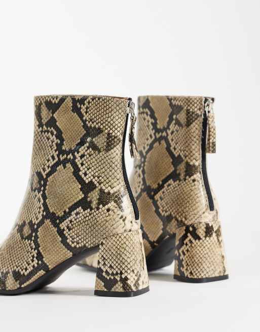 ASOS DESIGN Wide Fit Rafe block heel ankle boots in snake, 4 of 4