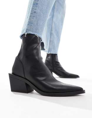 ASOS DESIGN Wide Fit - Refresh - Sockenstiefel in Schwarz im Westernstil, weite Passform