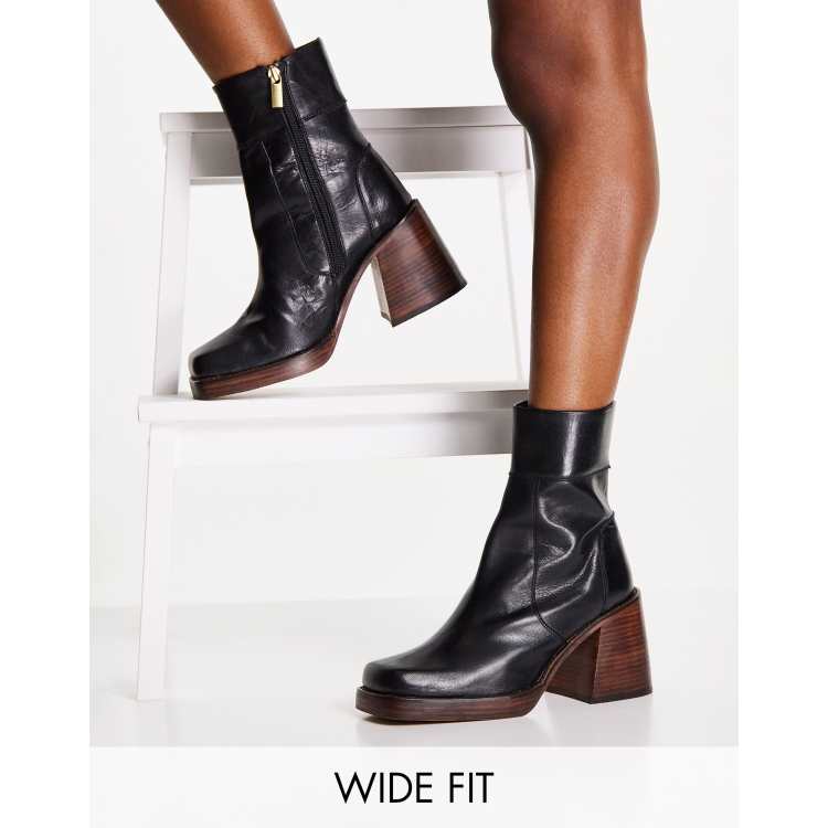 ASOS DESIGN Wide Fit Region Bottines en cuir talon mi haut