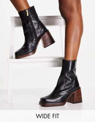 ASOS DESIGN Wide Fit - Region - Leren laarzen met middelhoge hak in zwart |  ASOS