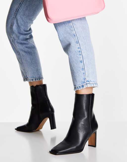 ASOS DESIGN Wide Fit – Remmy – Czarne botki na cofniętych obcasach, 2 z 4