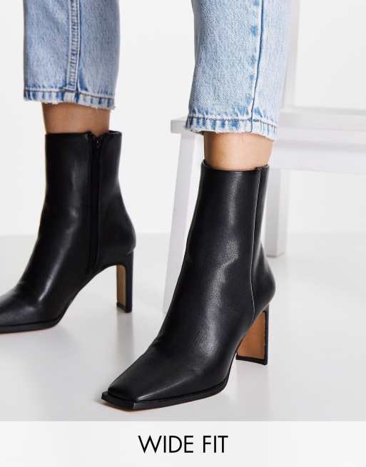 ASOS DESIGN Wide Fit - Remmy - Stivaletti con tacco neri a pianta larga