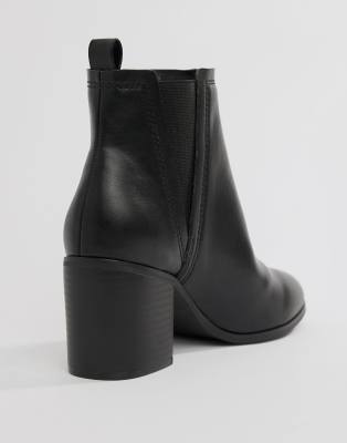 wide fit heeled chelsea boots