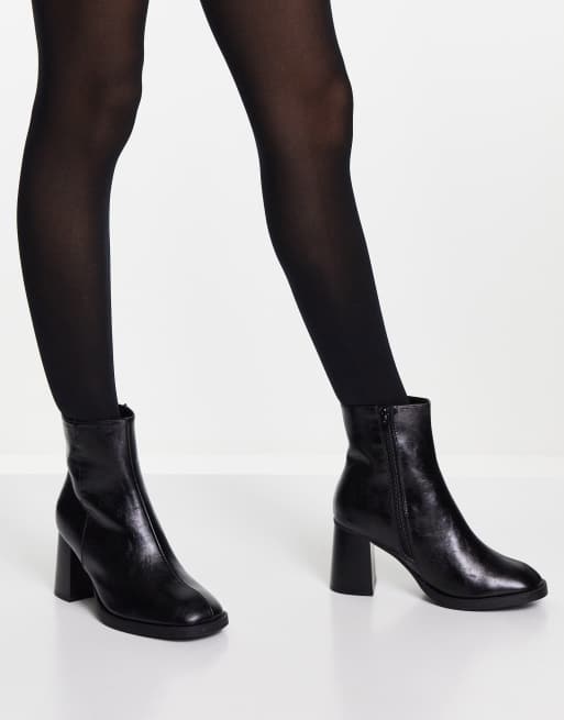 ASOS DESIGN Wide Fit Revival round toe block heeled boots in black