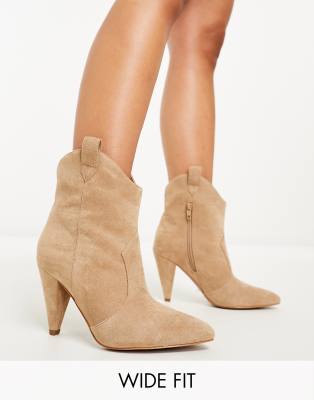 ASOS DESIGN Wide Fit - Rhona - Cowboystiefel in Hellbraun mit kegelförmigem Absatz, weite Passform-Neutral