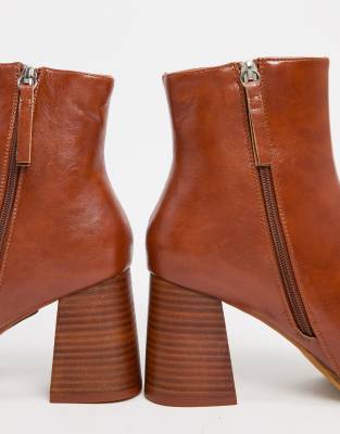 wide fit platform boots