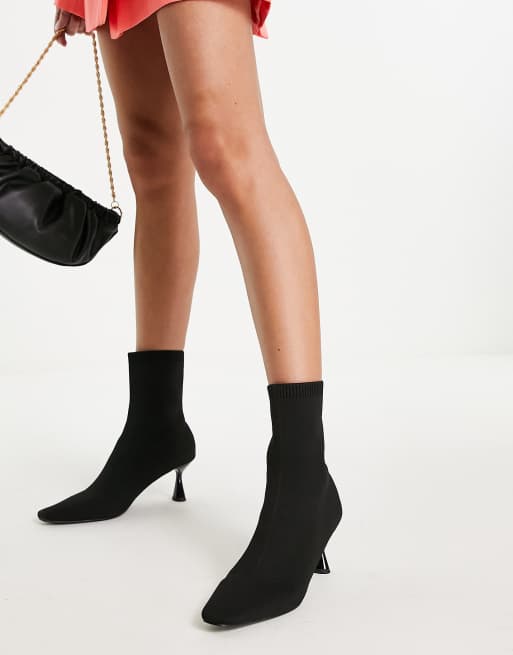 ASOS DESIGN Wide Fit – Rightly – Gestrickte Sock-Boot-Stiefel in Schwarz mit Absatz, weite Passform, 4 von 4