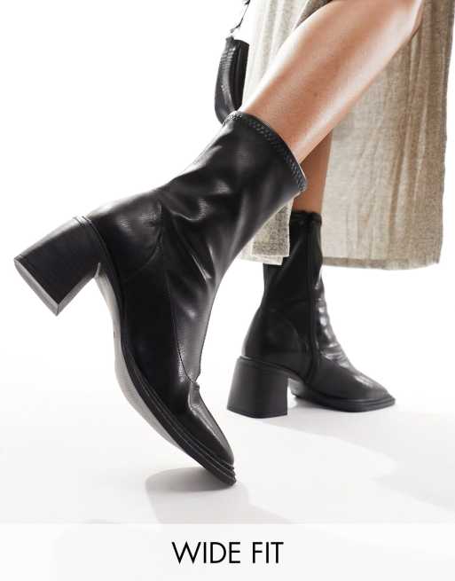 ASOS DESIGN Wide Fit Rival smart mid heel boots in black