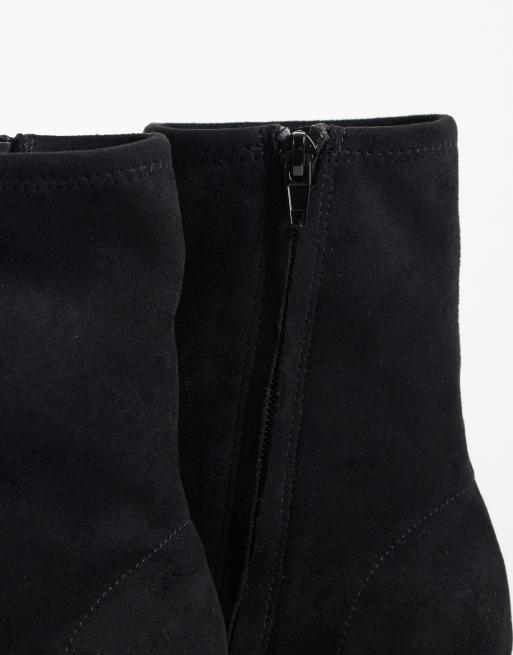 ASOS DESIGN Wide Fit Ronan block heel ankle boots in black suedette, 2 of 4