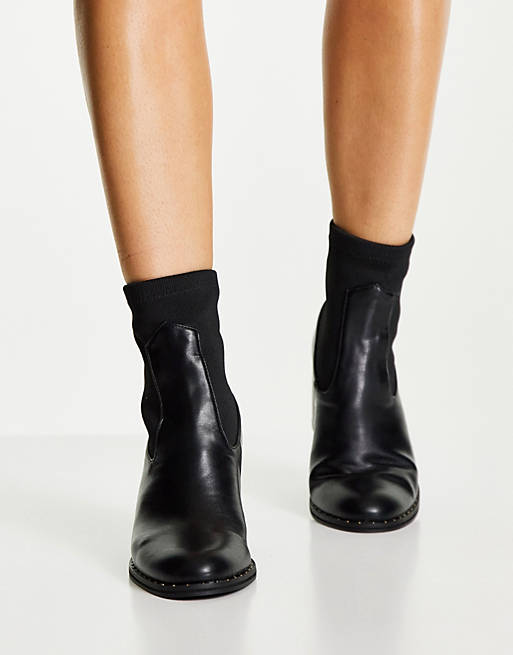  Boots/Wide Fit Ruby studded block heel boots in black 
