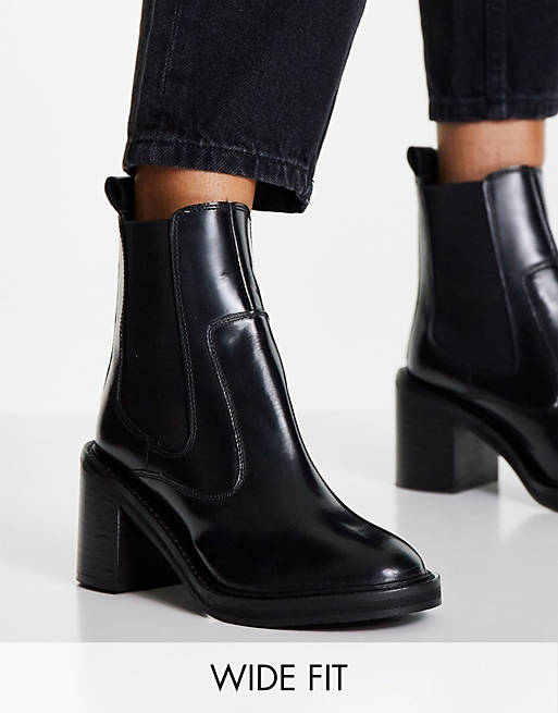 ASOS DESIGN Wide Fit Runaway leather chelsea boots in black