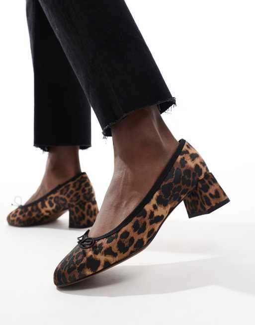 ASOS DESIGN Wide Fit Shelley bow detail mid block heeled shoes in leopard ASOS