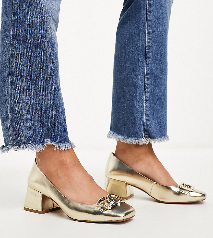 ASOS DESIGN Wide Fit Skylar chain detail mid heeled shoes in gold