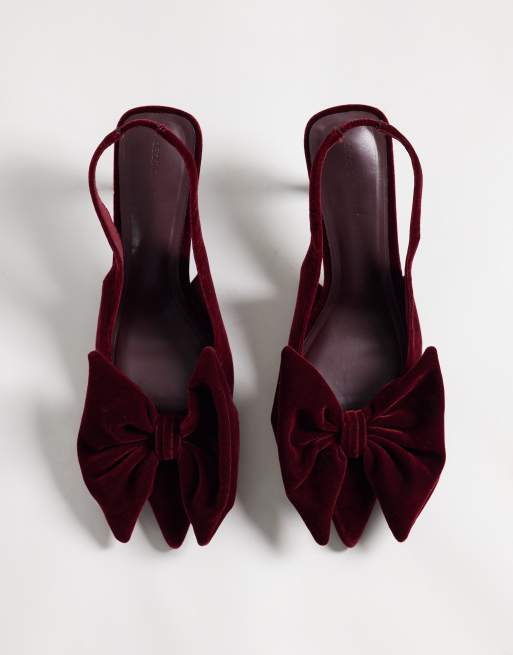 ASOS DESIGN Wide Fit Slingback-Schuhe mit Schleifendetail und mittelhohem Absatz in Beeren-Samt, 2 von 4
