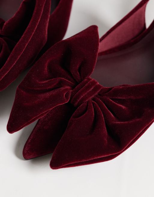 ASOS DESIGN Wide Fit Slingback-Schuhe mit Schleifendetail und mittelhohem Absatz in Beeren-Samt, 3 von 4