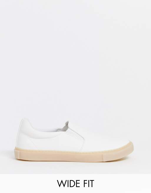 ASOS DESIGN Wide Fit slip on plimsolls in white leather look with gum ...