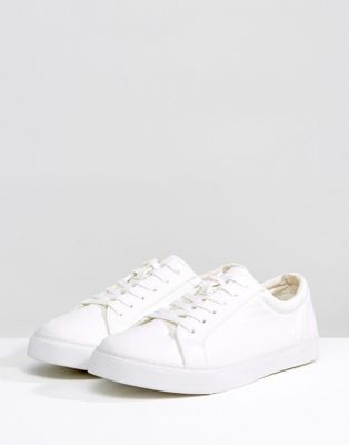 ASOS DESIGN Wide Fit sneakers in white 