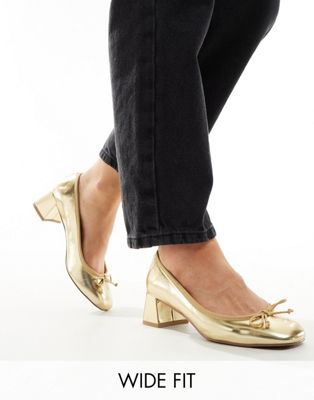 ASOS DESIGN Wide Fit Steffie bow detail mid block heeled shoes in gold