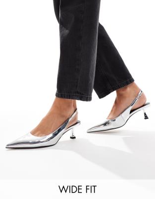 ASOS DESIGN Wide Fit - Stroll - Schuhe in Silber mit Fersenriemen und Kitten-Absatz, weite Passform