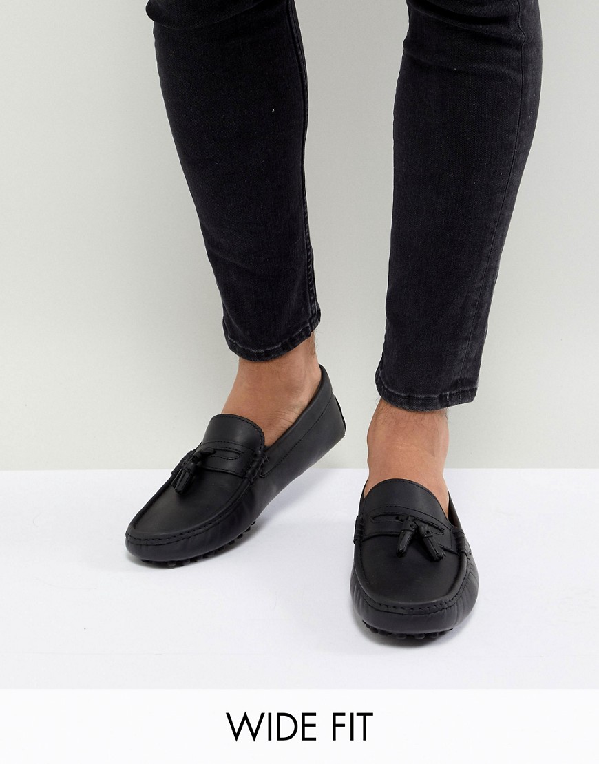 ASOS DESIGN Wide fit Svarta loafers i skinn med tofsar