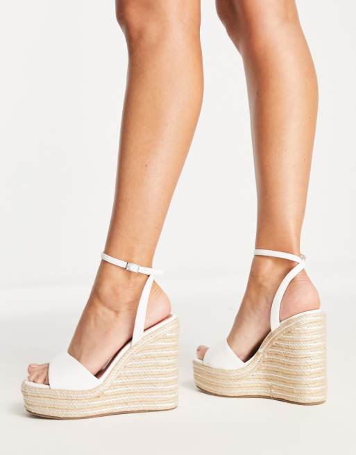 ASOS DESIGN Wide Fit – Tasha – Białe espadryle na koturnie, 4 z 4