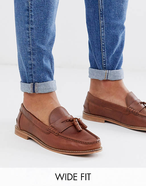 ASOS DESIGN Wide Fit tassel loafers in tan leather with natural sole | ASOS