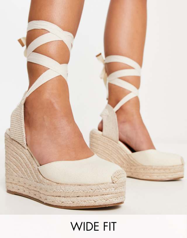 ASOS DESIGN Wide Fit Tyra closed toe wedges in natural linen