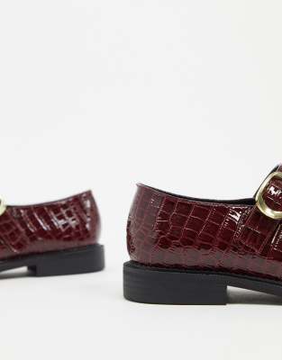 burgundy wide fit shoes