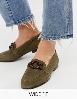 ASOS DESIGN Wide Fit – Verse – Khakifärgade loafers med kedjedetalj-Grön