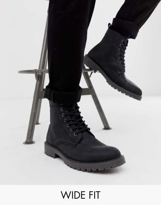 ASOS DESIGN Wide Fit - Veterlaarzen van zwart leer met dikke zool