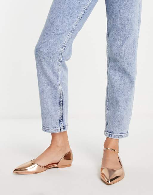ASOS DESIGN Wide Fit Virtue d'orsay pointed ballet flats in gold metallic , 2 of 4