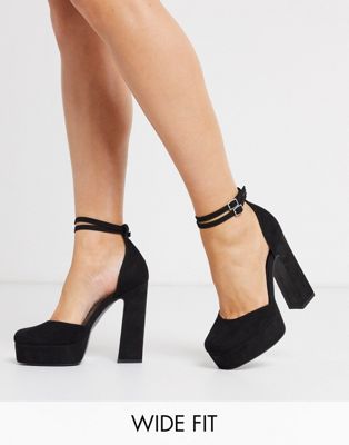 block heels with closed toe