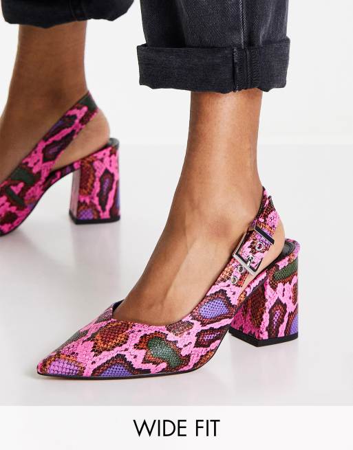 ASOS DESIGN Wide Fit – West – Różowe buty z paskiem na pięcie i klockowym obcasem w wężowy wzór
