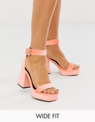 peach block heels