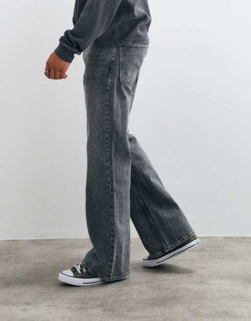ASOS DESIGN wide flare jeans i grå vask, 2 af 5