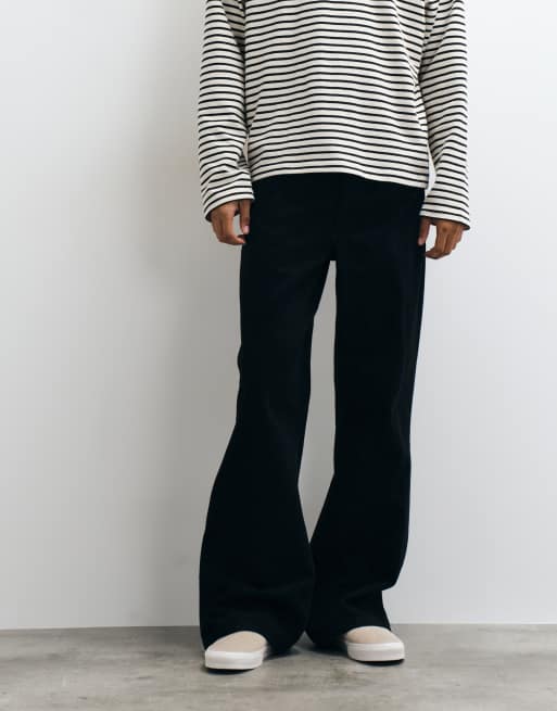 ASOS DESIGN wide flared jeans in black, 4 of 5