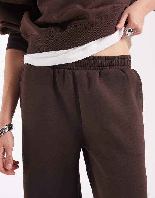 ASOS DESIGN Wide leg brushback sweatpants in brown, 3 of 5
