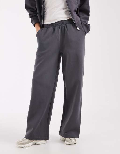 ASOS DESIGN Wide leg brushback sweatpants in dark gray, 2 of 5