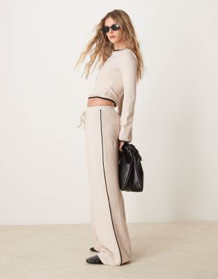 ASOS DESIGN ASOS DESIGN wide leg brushed trouser with piping detail co ord in cream-White