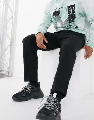 black wide leg cargo pants