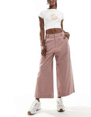 ASOS DESIGN wide leg crop trouser in mink-Pink φωτογραφία