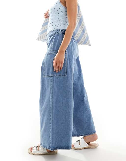 ASOS DESIGN wide leg cropped jeans with pockets in midwash, 3 of 5