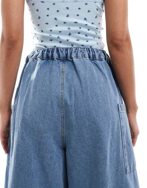 ASOS DESIGN wide leg cropped jeans with pockets in midwash, 4 of 5