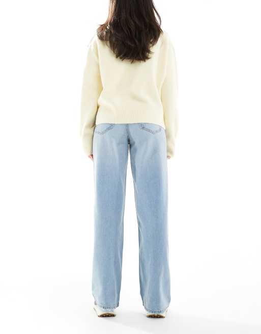 ASOS DESIGN wide leg dad jeans in lightwash, 2 of 5