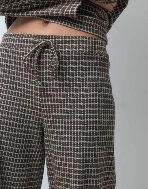 ASOS DESIGN wide leg drawstring check co-ord in brown, 4 of 5
