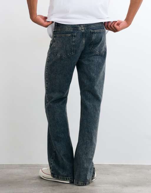 ASOS DESIGN wide leg flare jeans in vintage wash blue, 4 of 5