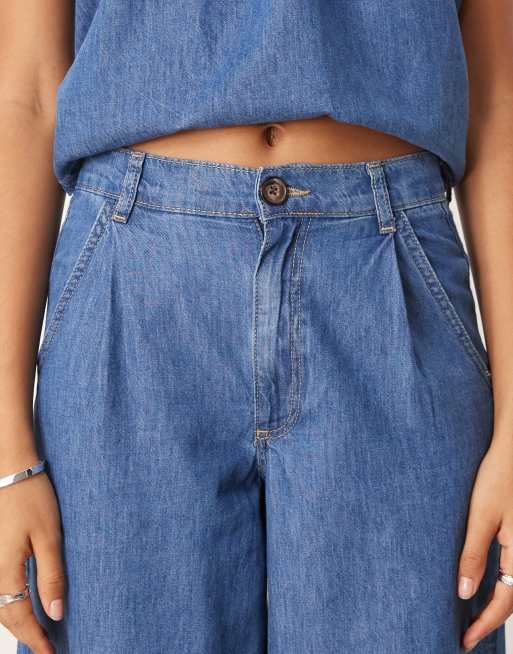ASOS DESIGN wide leg jean co-ord with pleated waist in mid blue, 5 of 5