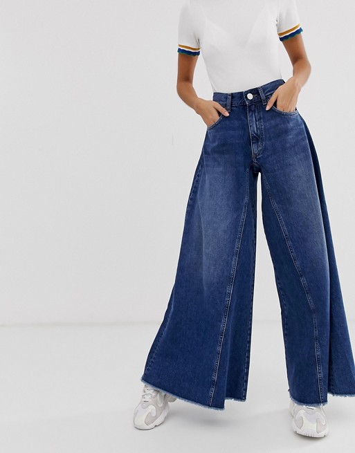 ASOS DESIGN wide leg jeans with inverted godet inserts in dark stone ...