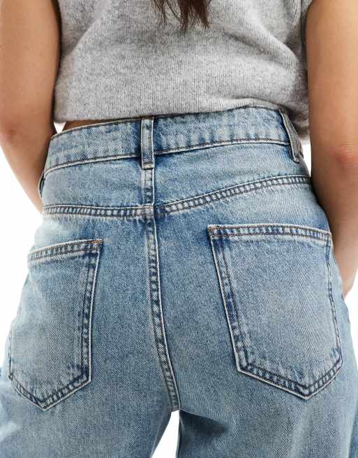 ASOS DESIGN wide leg jeans with pleat detail in lightwash, 4 of 5